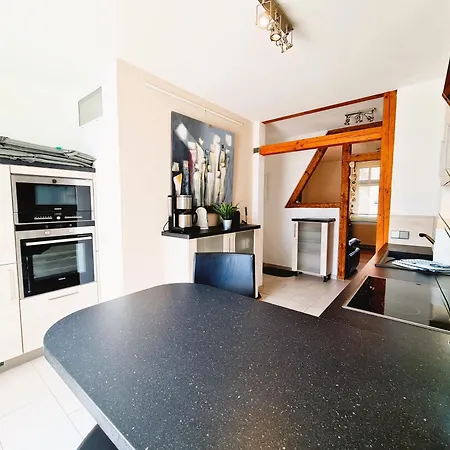 Ferienwohnung Artmare Apartman *